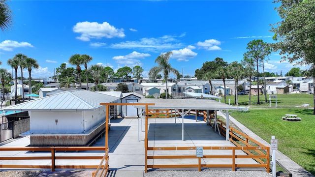 439 PAR PINES BOULEVARD, Davenport, FL 33837
