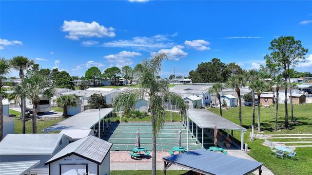 439 PAR PINES BOULEVARD, Davenport, FL 33837