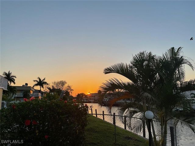 843 SE 46th LN 1, Cape Coral, FL 33904