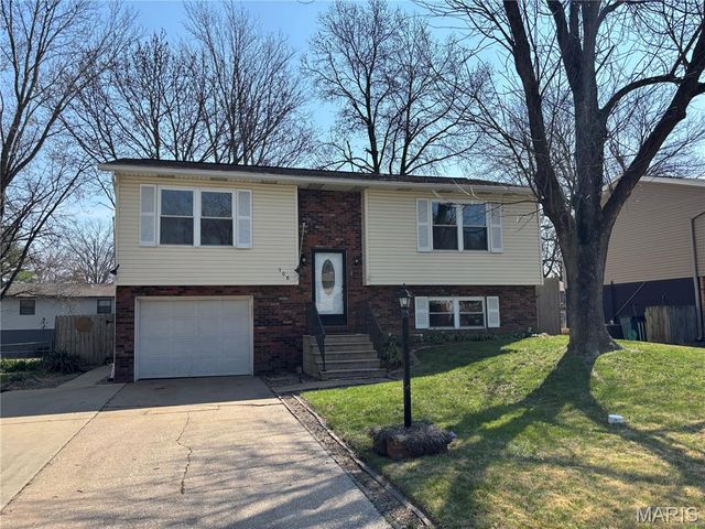 308 Las Olas Drive, Belleville, IL 62221