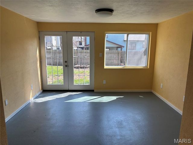 308 Las Olas Drive, Belleville, IL 62221