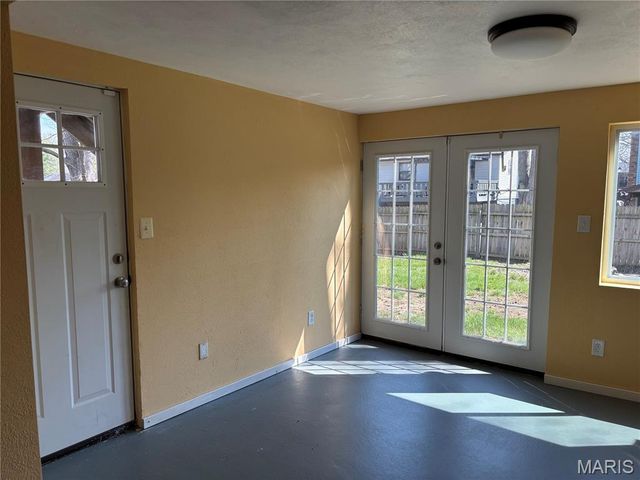 308 Las Olas Drive, Belleville, IL 62221