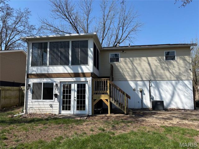 308 Las Olas Drive, Belleville, IL 62221