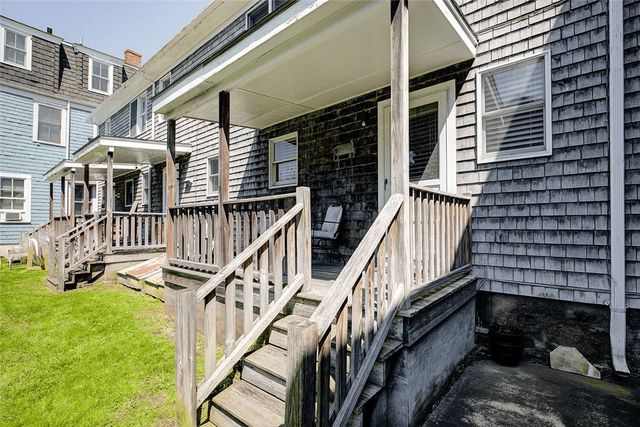 27 Thames Street, Newport, RI 02840