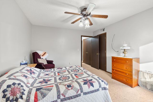 701 Riley Road, Kendallville, IN 46755