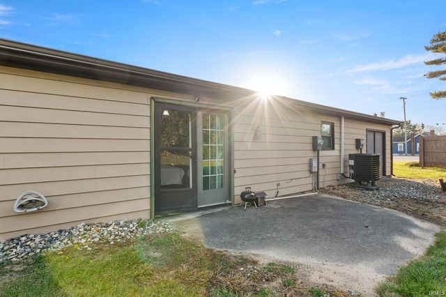 701 Riley Road, Kendallville, IN 46755