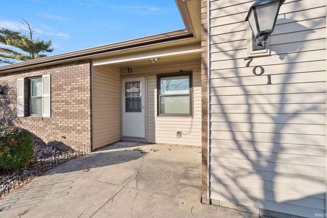 701 Riley Road, Kendallville, IN 46755