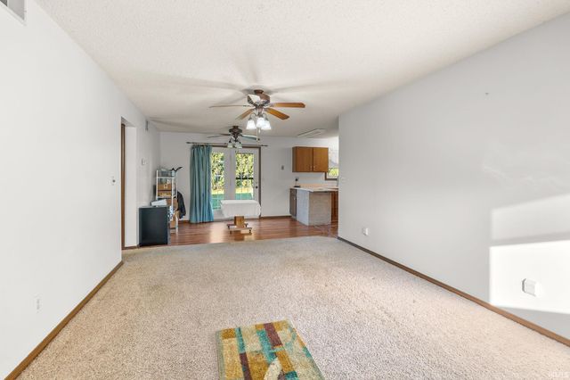 701 Riley Road, Kendallville, IN 46755