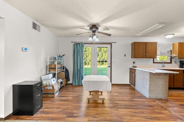 701 Riley Road, Kendallville, IN 46755