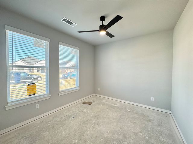 2761 Relaxation Avenue, Springdale, AR 72764