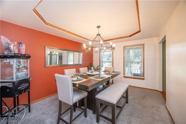 2218 Crestmont Drive, Girard, OH 44420