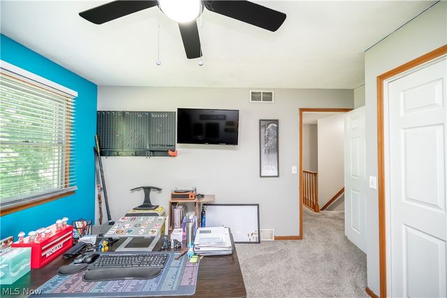 2218 Crestmont Drive, Girard, OH 44420