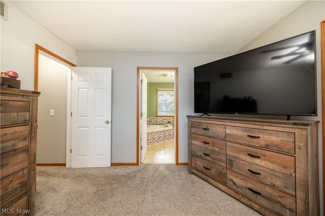 2218 Crestmont Drive, Girard, OH 44420