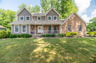 2218 Crestmont Drive, Girard, OH 44420