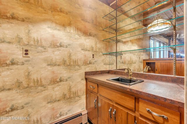 917 Riverview Drive, Brielle, NJ 08730