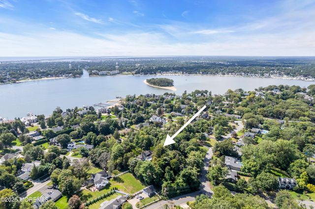 917 Riverview Drive, Brielle, NJ 08730