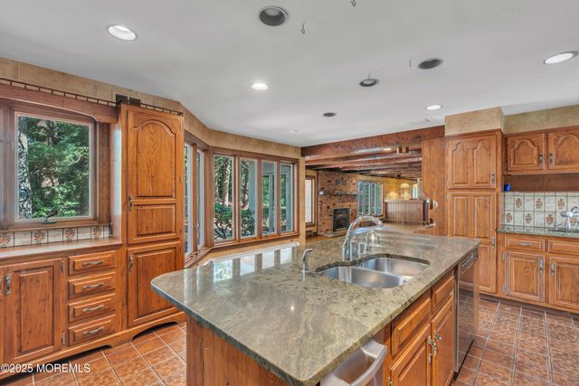 917 Riverview Drive, Brielle, NJ 08730