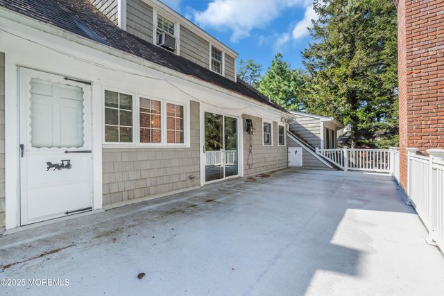 917 Riverview Drive, Brielle, NJ 08730