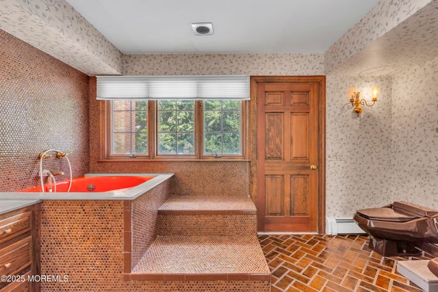 917 Riverview Drive, Brielle, NJ 08730