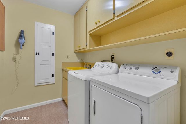 917 Riverview Drive, Brielle, NJ 08730