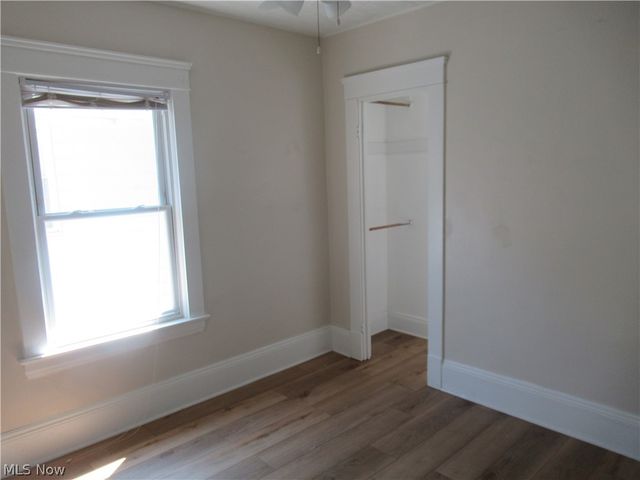 1518 Ridgewood Avenue Upstairs, Lakewood, OH 44107