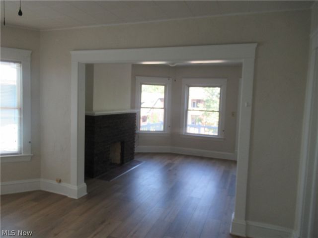 1518 Ridgewood Avenue Upstairs, Lakewood, OH 44107