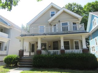 1518 Ridgewood Avenue Upstairs, Lakewood, OH 44107