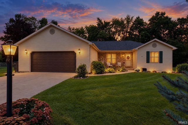216 Cindy Court, Millersburg, IN 46543