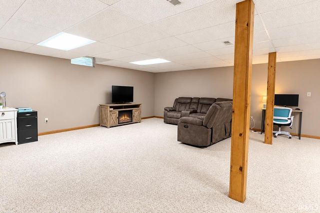 216 Cindy Court, Millersburg, IN 46543