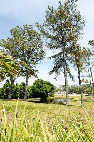 2542 SANDY HILL COURT, Holiday, FL 34691