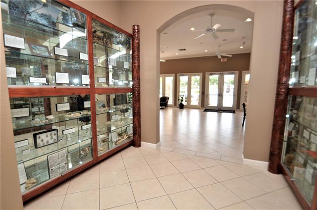 2542 SANDY HILL COURT, Holiday, FL 34691