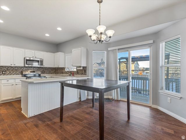 6466 W PIN OAK DR, West Jordan, UT 84081