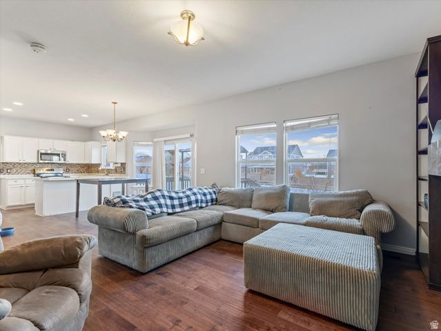 6466 W PIN OAK DR, West Jordan, UT 84081