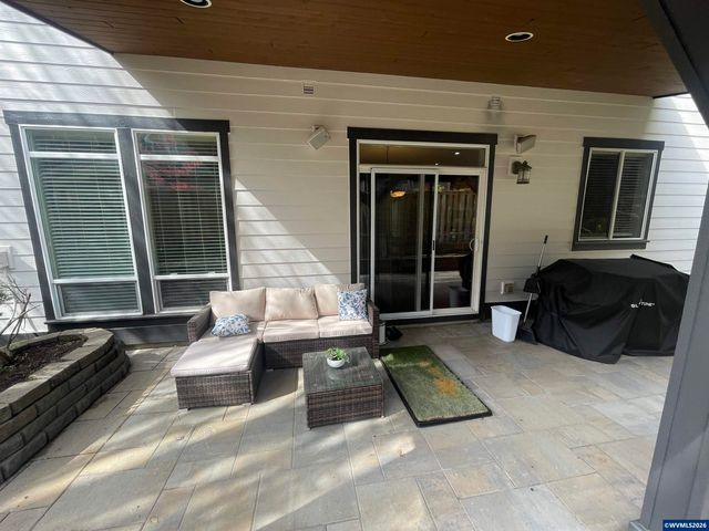 4420 SW Country Club Dr, Corvallis, OR 97333
