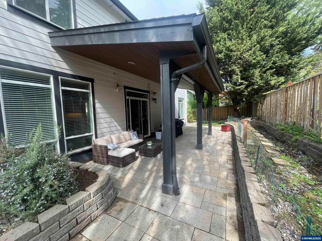 4420 SW Country Club Dr, Corvallis, OR 97333