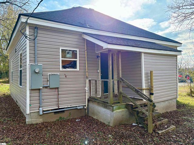 709 Crescent Avenue, Spartanburg, SC 29306