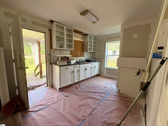 709 Crescent Avenue, Spartanburg, SC 29306