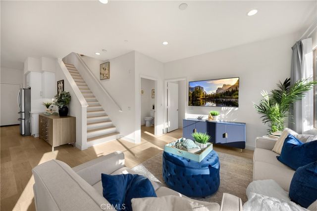 269 Magnet, Irvine, CA 92618