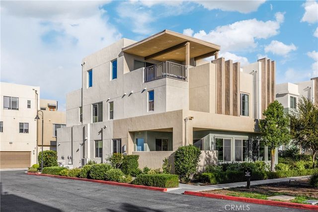 269 Magnet, Irvine, CA 92618