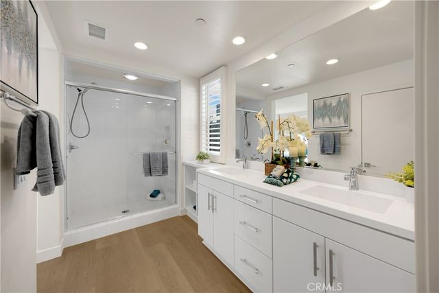 269 Magnet, Irvine, CA 92618