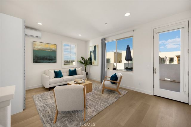 269 Magnet, Irvine, CA 92618