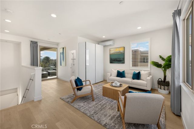 269 Magnet, Irvine, CA 92618