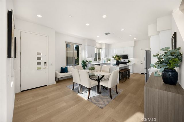 269 Magnet, Irvine, CA 92618