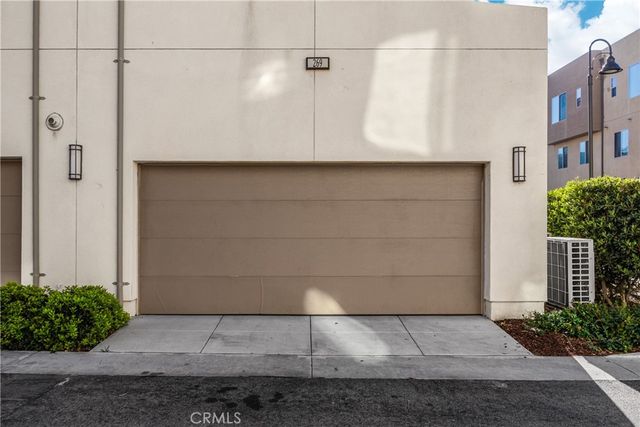 269 Magnet, Irvine, CA 92618