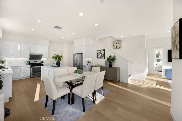 269 Magnet, Irvine, CA 92618