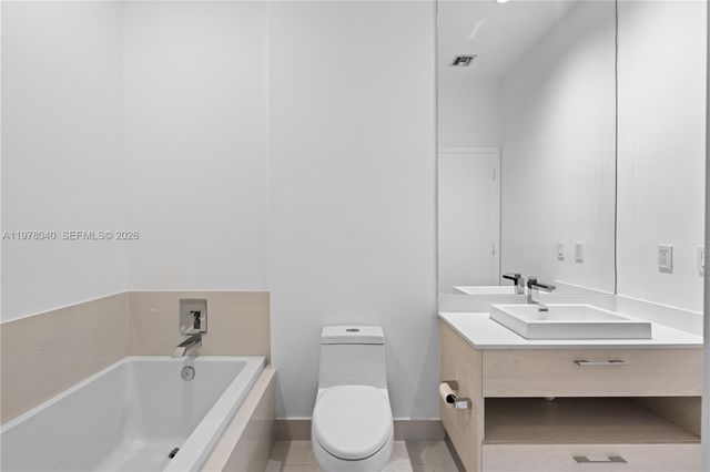 45 SW 9 Street 4706, Miami, FL 33130