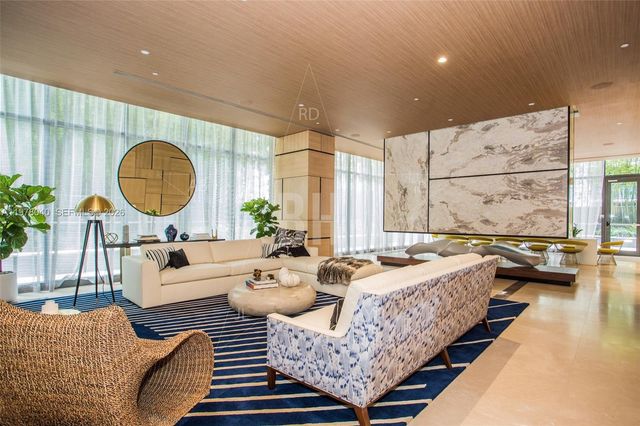 45 SW 9 Street 4706, Miami, FL 33130