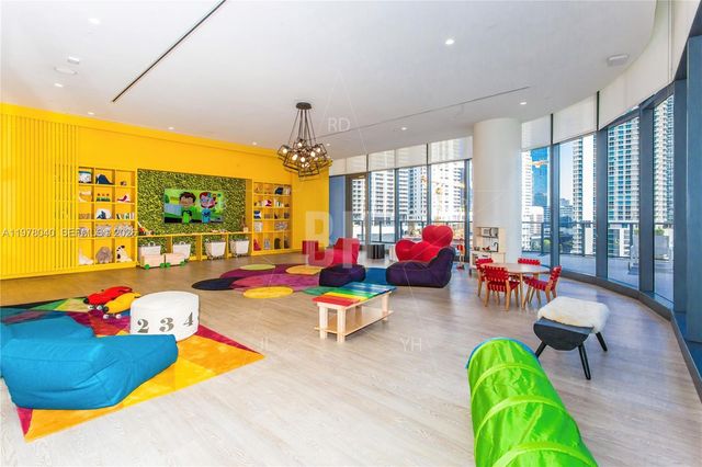 45 SW 9 Street 4706, Miami, FL 33130