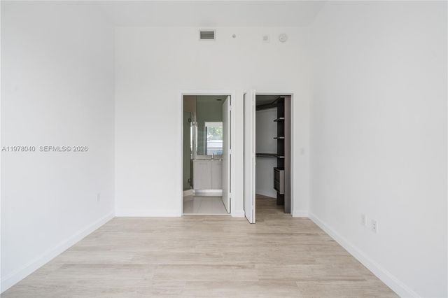 45 SW 9 Street 4706, Miami, FL 33130