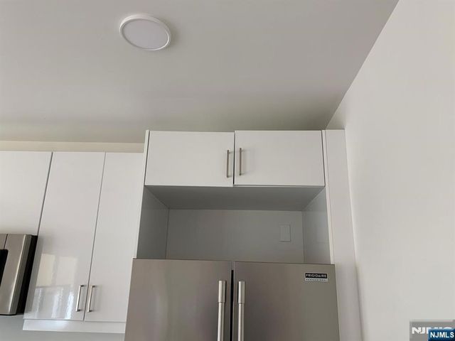 301 Beech OF7, Hackensack, NJ 07601